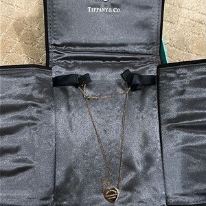 Tiffany & Co. “please return to Tiffany” Rubedo necklace